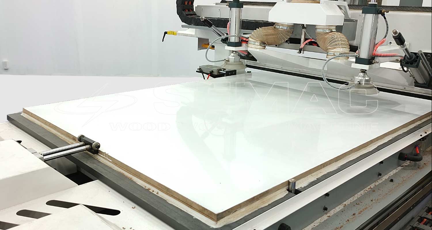 Bàn làm việc và kẹp định vị phôi Máy phay khoan CNC Router thay dao tự động | SEMAC