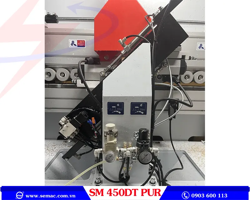 MÁY DÁN CẠNH THẲNG VÁT NGHIÊNG KEO PUR - SM 450DT PUR 6 Cắt đầu đuôi máy dán cạnh thẳng vát nghiêng keo pur SM 450DT PUR