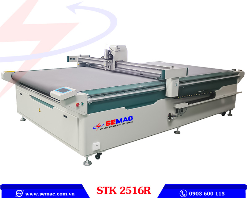 Máy cắt vải da sofa bàn băng tải STK 2516R | SEMAC