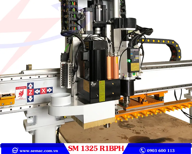 MÁY PHAY CNC ROUTER KHOAN NGANG - SM 1325 R1BPH 2 Cụm gia công máy phay cnc router khoan ngang SM 1325 R1BPH | SEMAC