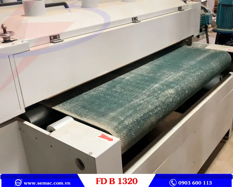 MÁY CÀO CƯỚC BỀ MẶT VÁN - FD B 1320 5 Băng tải cuốn phôi tự động máy cào cước bề mặt ván FD B 1320 | SEMAC