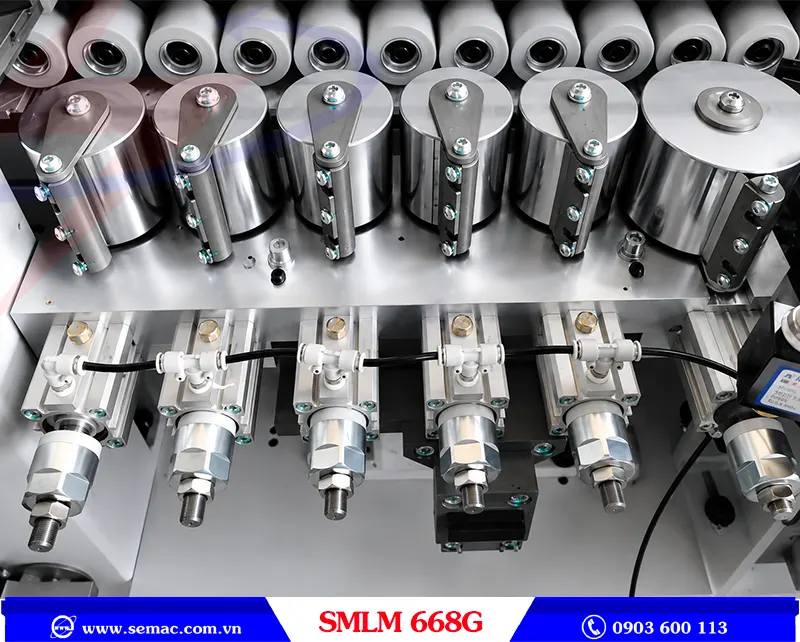 MÁY DÁN CẠNH LASER TẢI NẶNG - SMLM 668G 4 Rulo tỳ ép nẹp máy dán cạnh laser tải nặng SMLM 668G | SEMAC