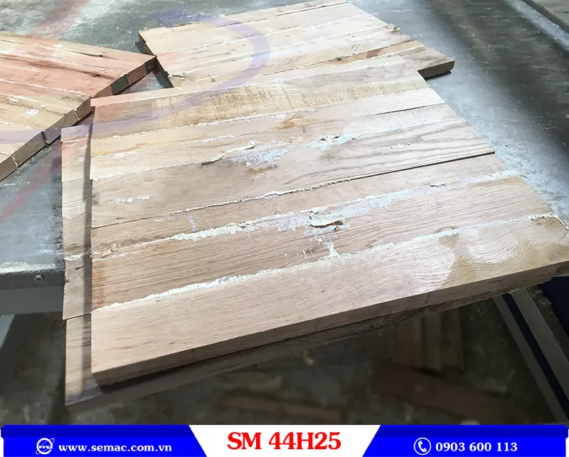 MÁY GHÉP VÁN CAO TẦN KHỔ NHỎ (W1220 x L1220 x T80mm) - SM 44H25 4 Sản phẩm máy ghép ván cao tần khổ nhỏ SM 44H25 | SEMAC