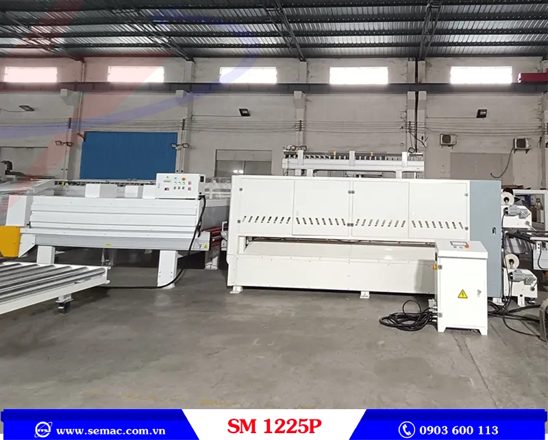 MÁY ĐÓNG GÓI NỘI THẤT GIA NHIỆT CO MÀNG – SM 1225P 5 Hình thực tế máy gia nhiệt co màng máy đóng gói nội thất gia nhiệt co màng SM 1225P | SEMAC